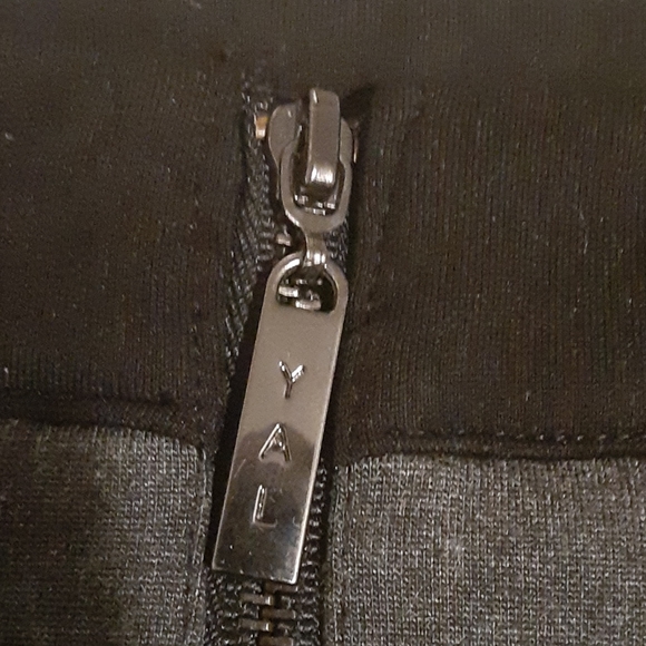 YAL black and grey skirt - Picture 4 of 5